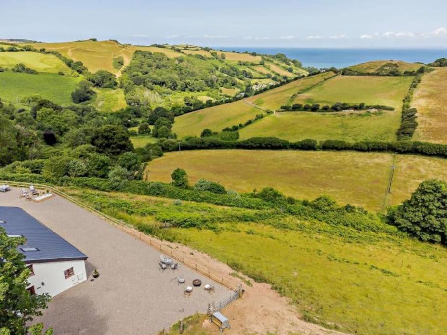 Hillsview - 4 Berth Renovated Barn Conversion Holiday home *
