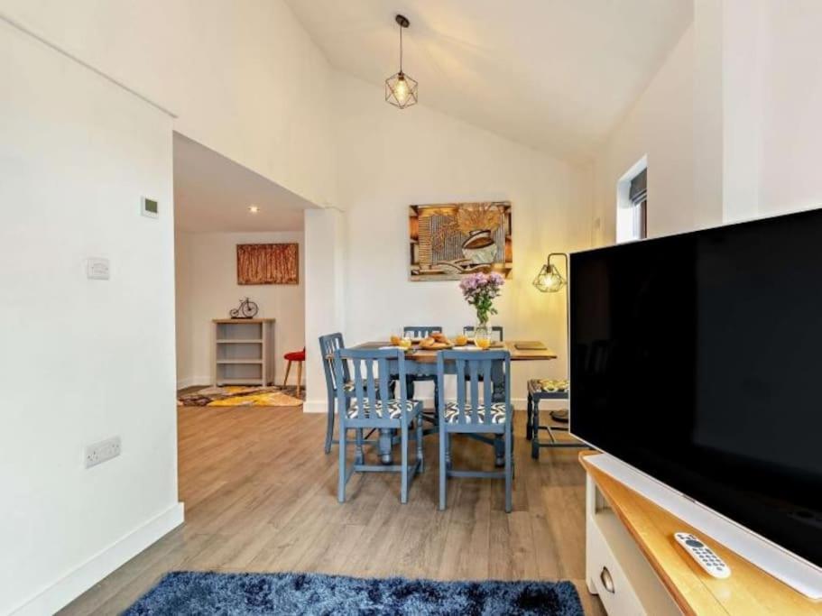 Hillsview - 4 Berth Renovated Barn Conversion Combe Martin